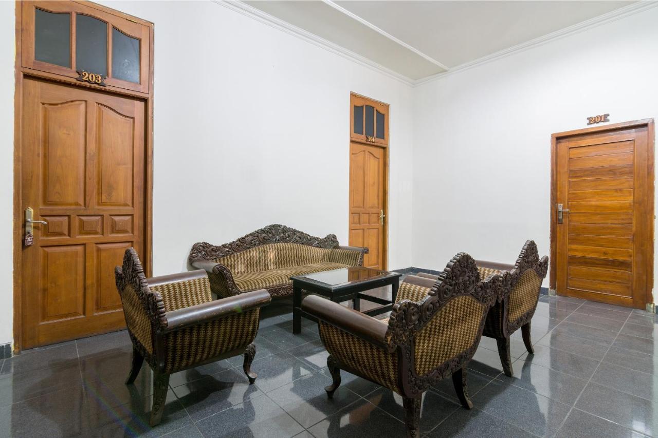 Reddoorz Near Tugu Yogyakarta Hotel Luaran gambar